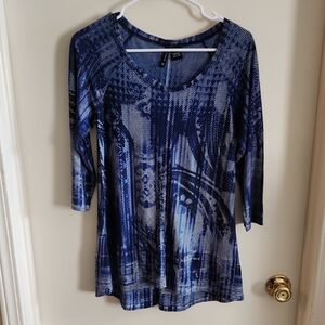 New Directions Navy and White Tunic Top
